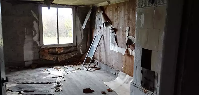 Why Selling a Distressed House Through Traditional Methods Fails in Winnemucca